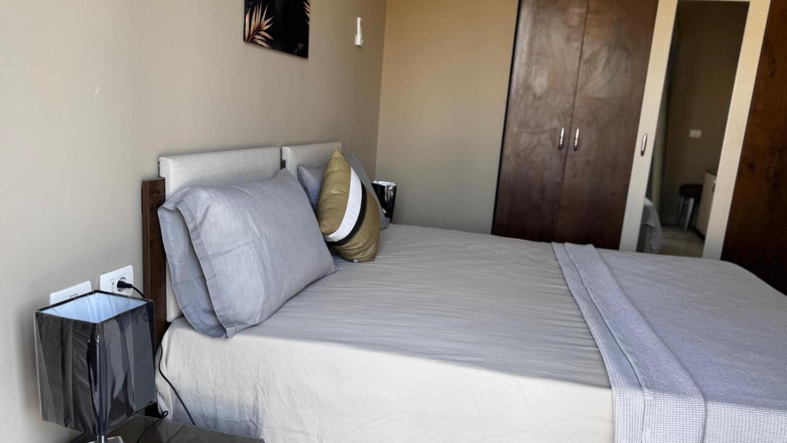 Prestige Luxury Apartment *
